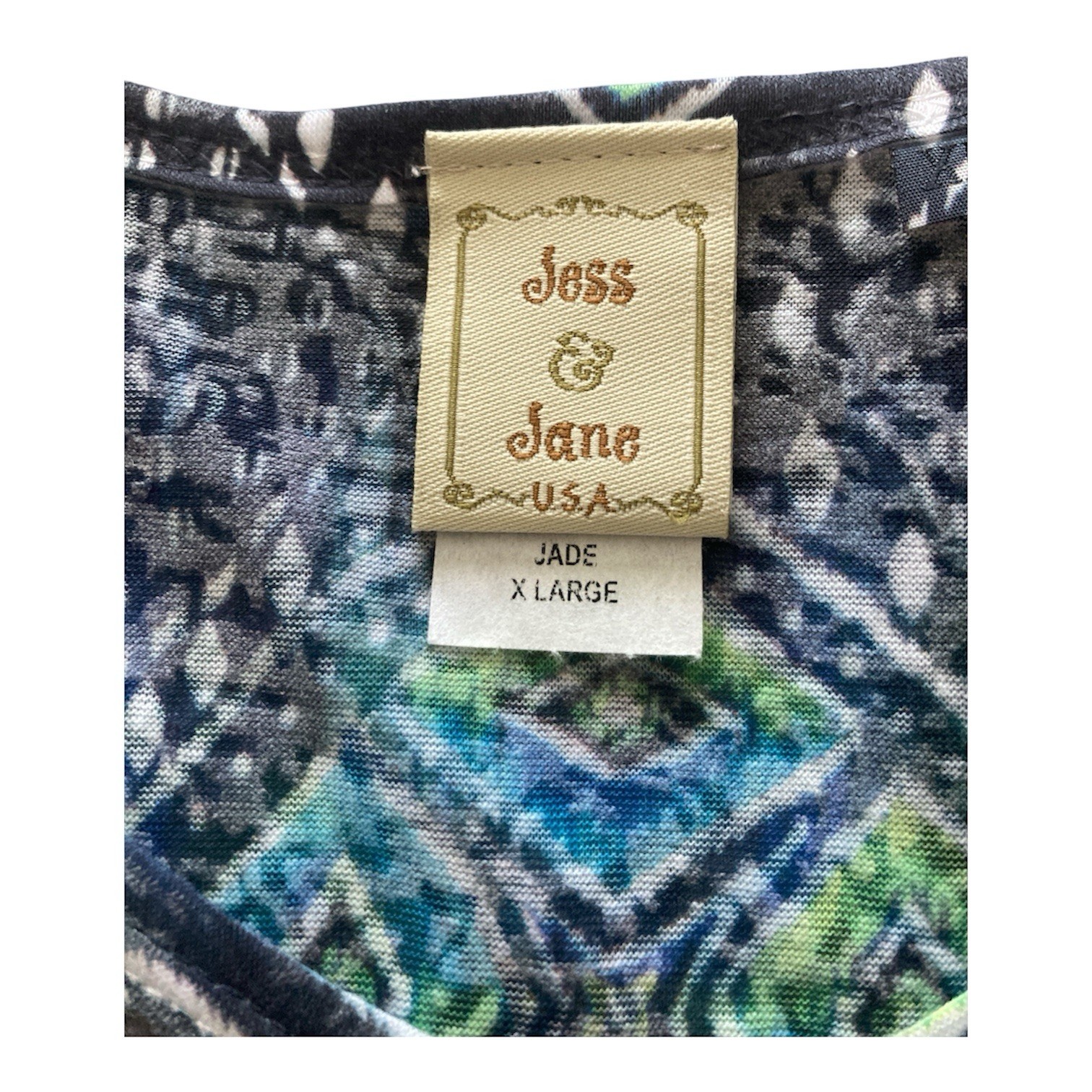 Jess & Jane Women’s 3/4 Sleeve Blue & Green Bedazzled Top Size XL