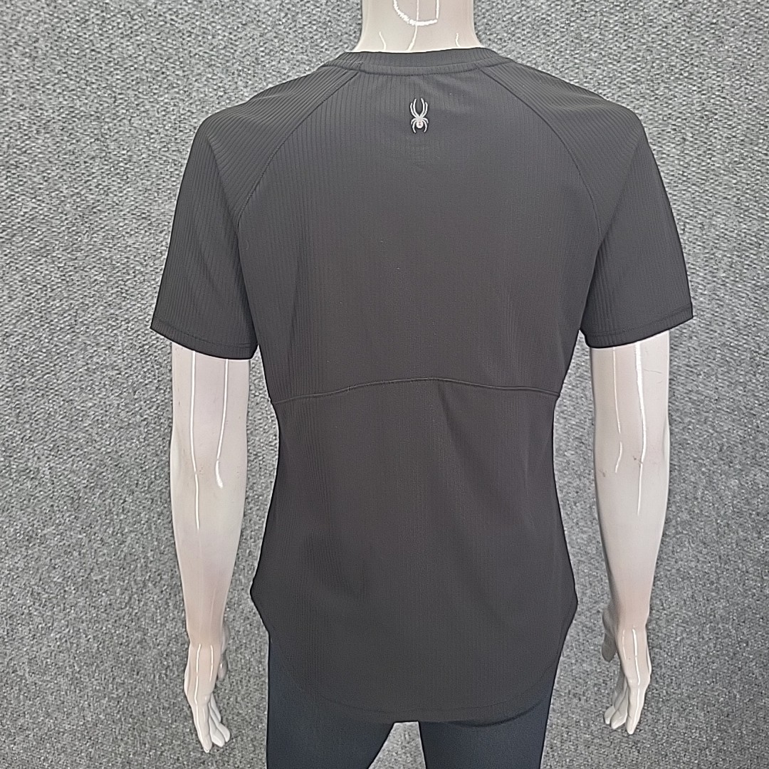 Women’s Active Top Medium Size Black Ribbed Tee Shirt UPF 50+ Stretch Wicking
