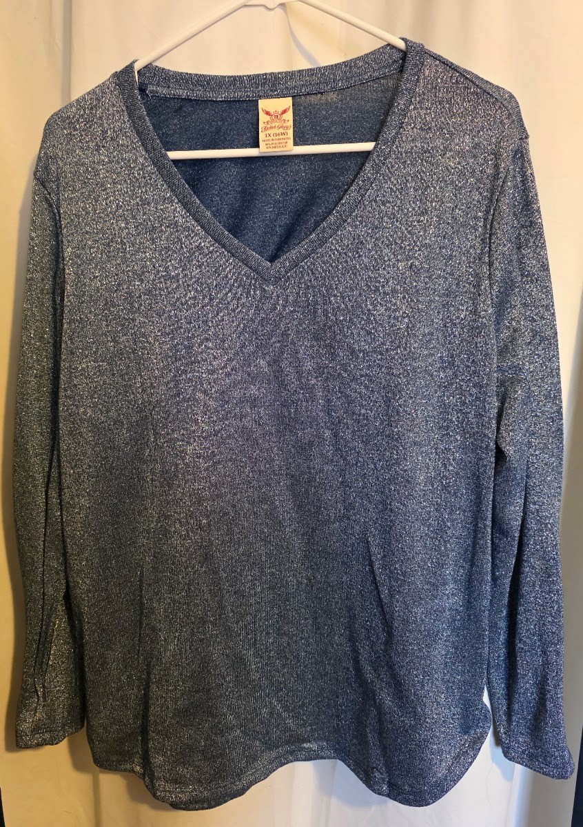 Faded Glory Women’s Long Sleeve V Neck Metallic Top 1XL