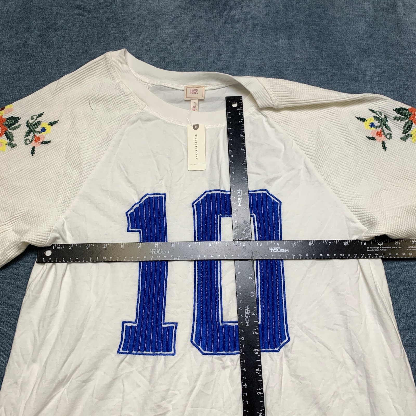 LyreBird Oversized Embroidered Sport T Shirt Womens Small White Floral Side Slit