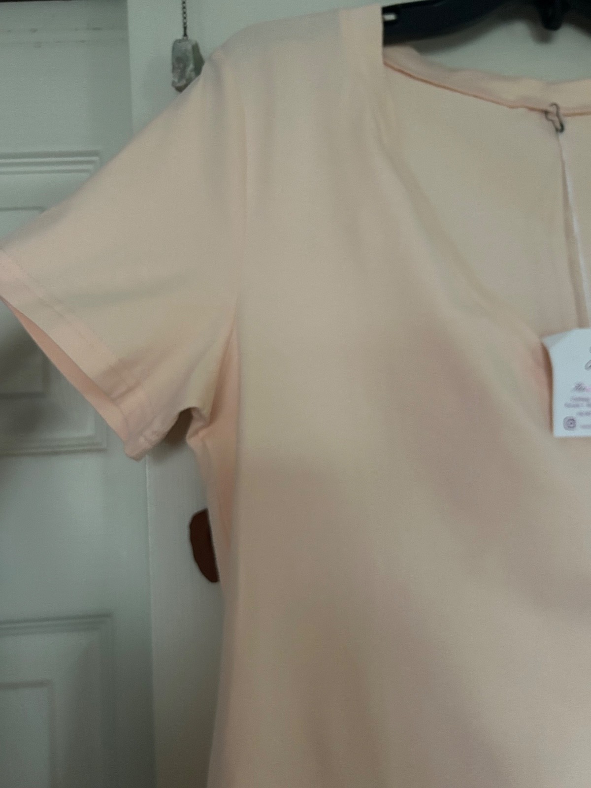 New Womens Peach Apricot V Neck Boutique T Shirt Nice! L Large NWT $30 Soft