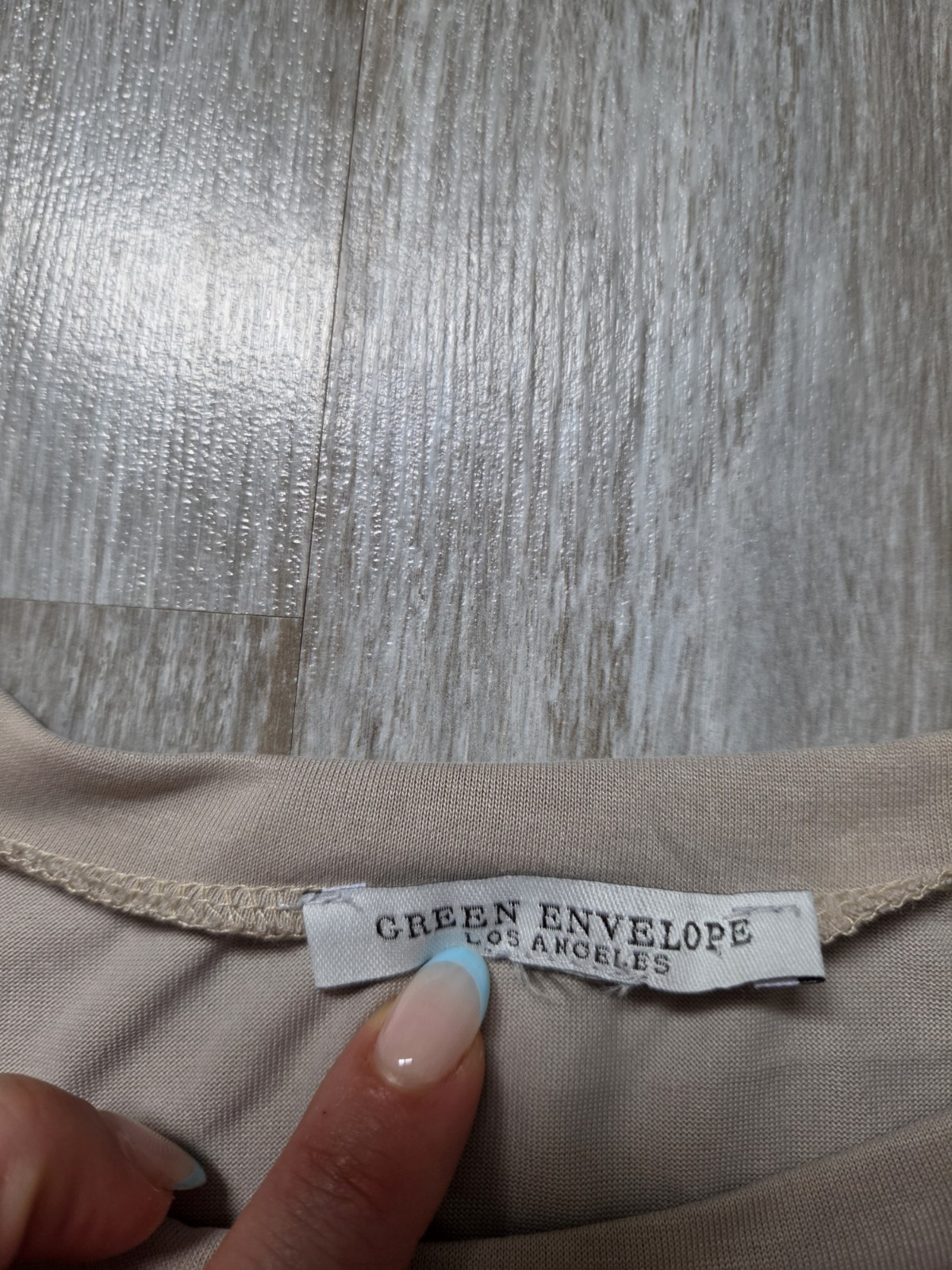 Green Envelope Los Angeles Beige Twist Front Tunic Top Modal Blend Sz XL EUC