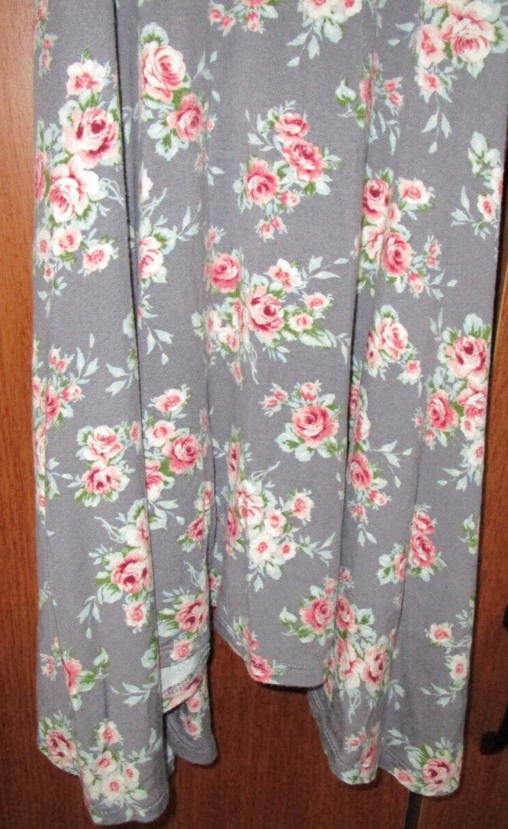 Sweet Claire Floral Tank Top Sz Large Rayon & Spandex Bust 39 Length 22.5 in