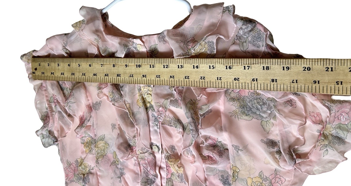 VTG Nilani Semi Sheer Ruffled Top Size 6 Pink Floral Short Sleeve Button Down