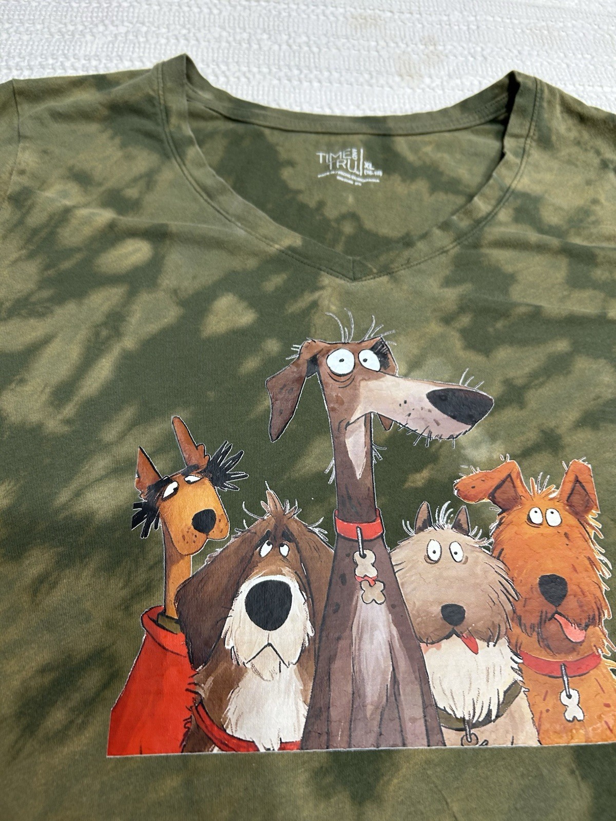 Olive Green Crazy Dogs Women’s Comfort T-Shirt Size XL 16-18 Tie Dyed New Graphi