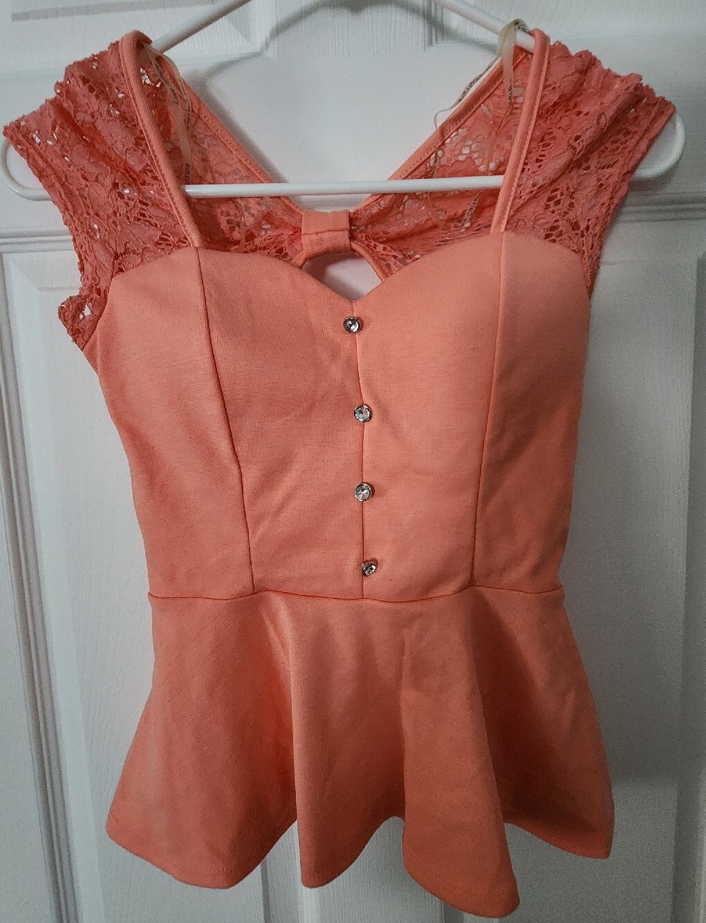 NWOT Love Culture Peplum Rhinestone Button Coral Eyelet Knot Back Shirt Small