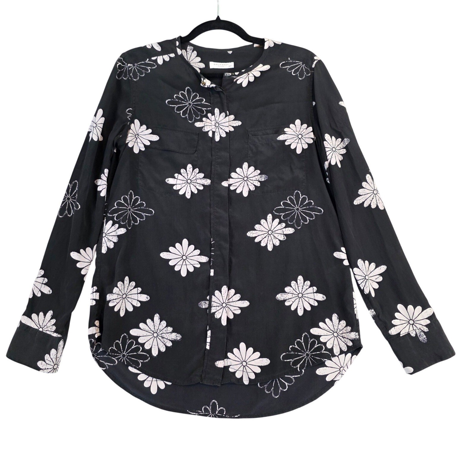 Equipment Femme Black 100% Silk Daisy Floral Button Down Blouse Medium