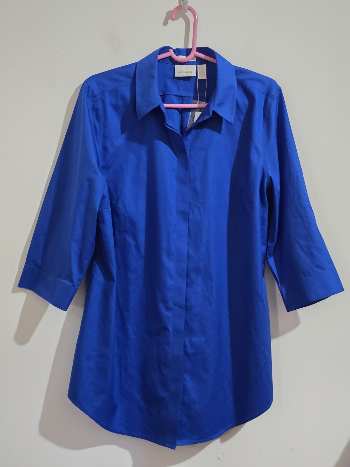 ​NWT Chico’s Women’s Size 2 (XL / 12-14) Enamel Blue No-Iron Shirt​Description