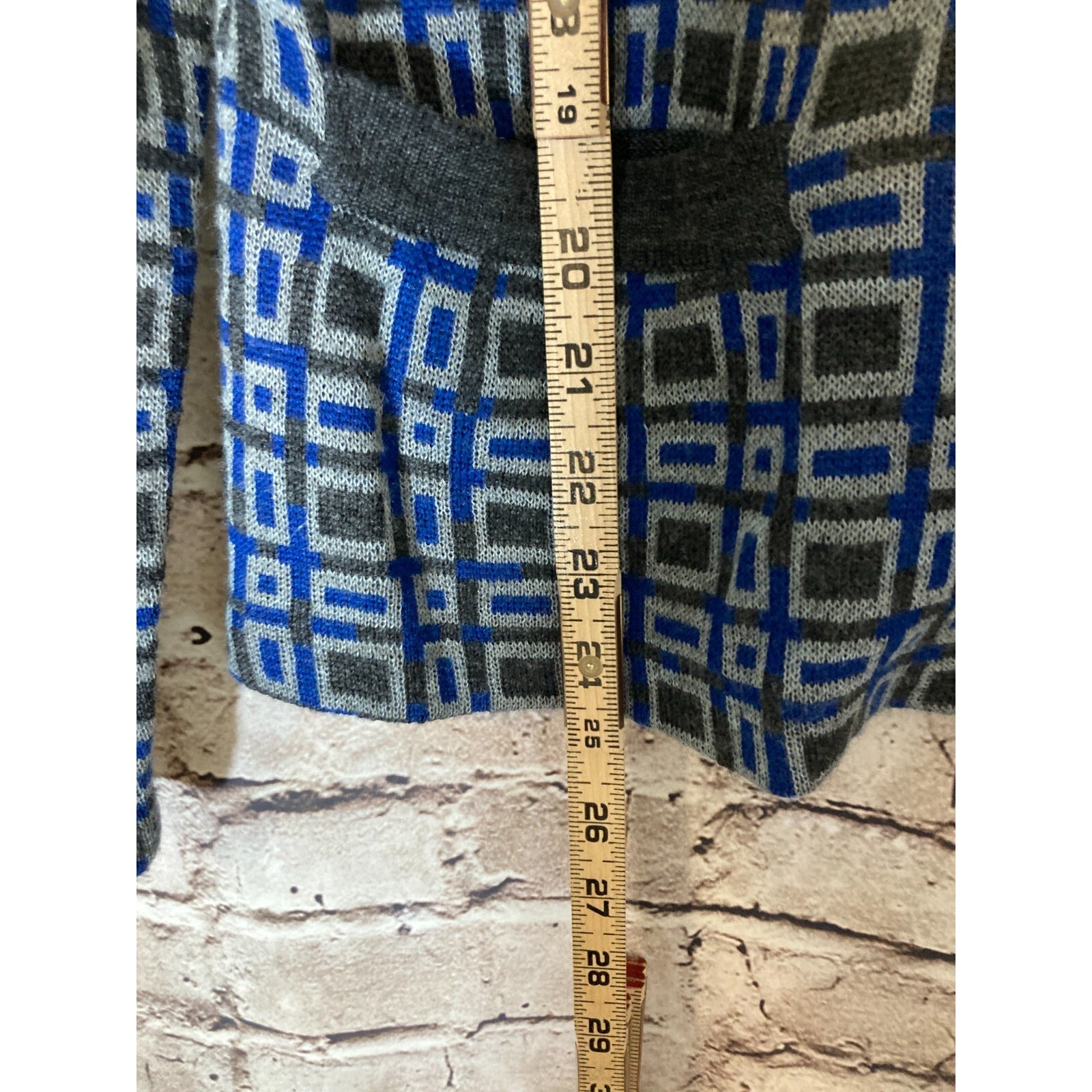Outlander Top Womens Medium Blue Geometric Wool Blend Full Front Zip Pockets