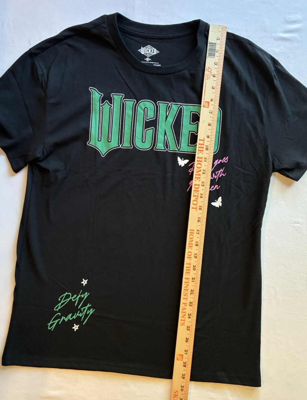 NWOT Universal Studios Licensed 2025 Wicked T-Shirt Black Large