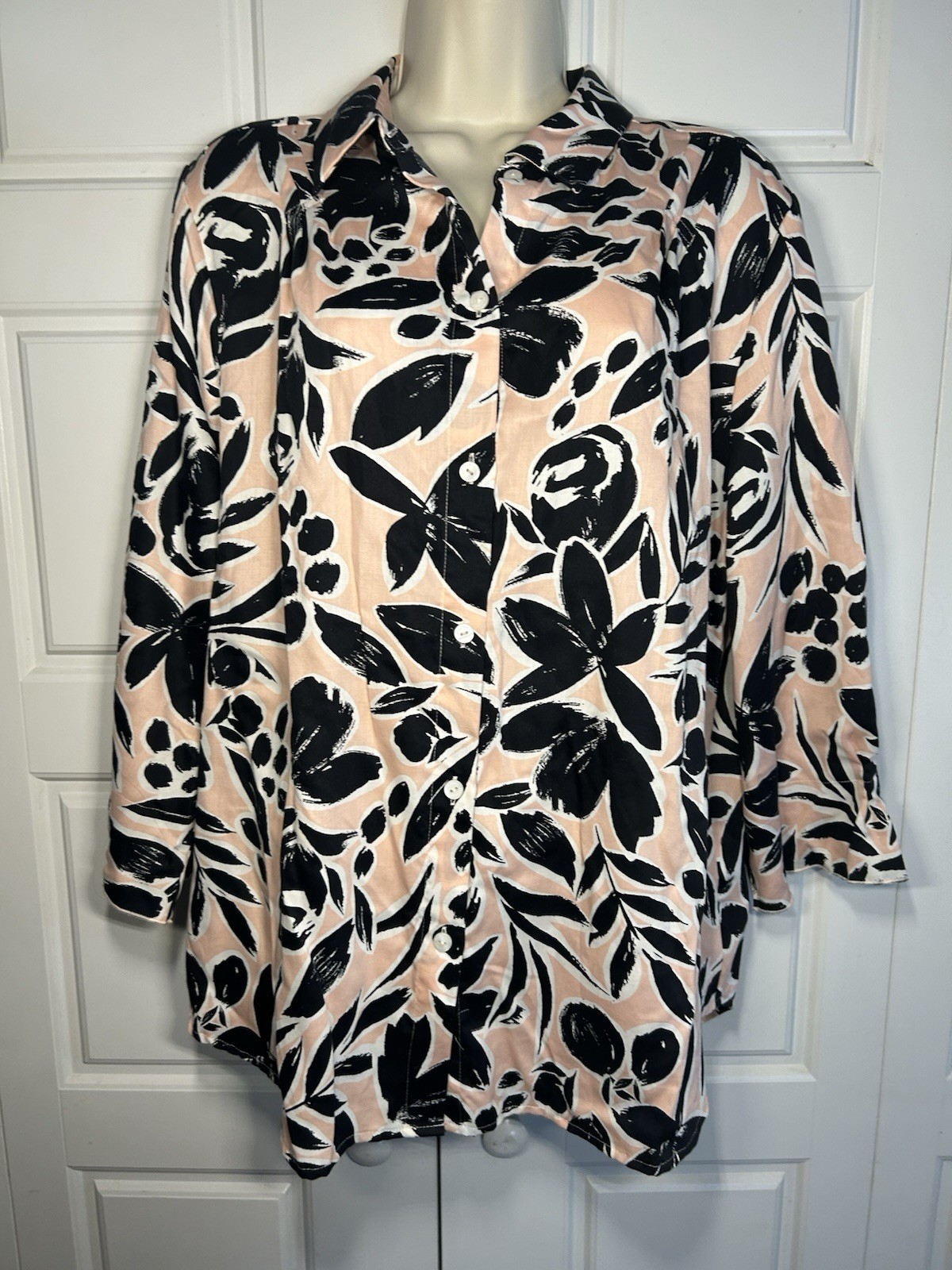 Foxcroft NYC Women’s 16 Wrinkle Free Cotton Floral Button Down Shirt Pink Black