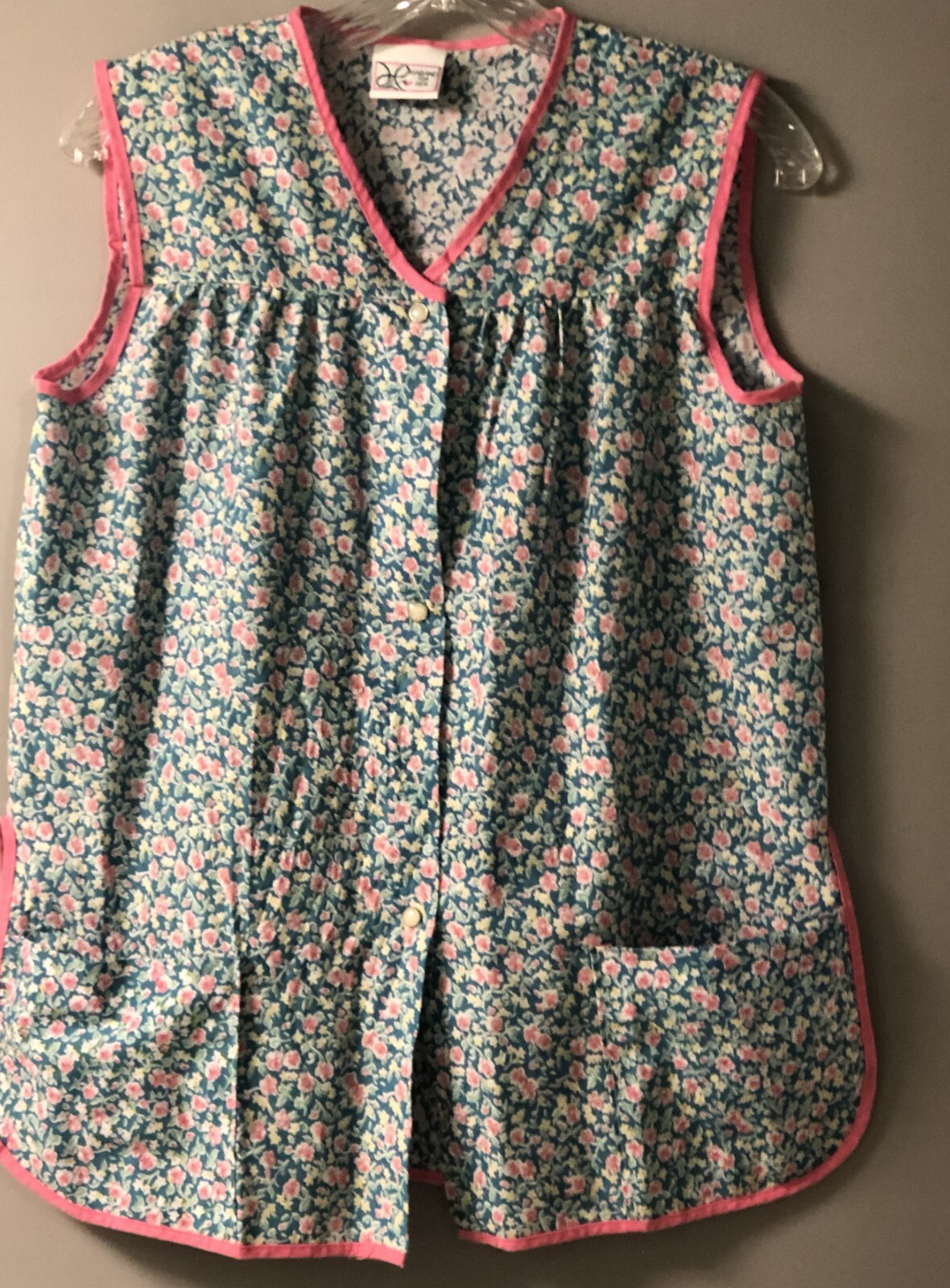 Pretty Viintage Medium Haband Floral Smock Sleeveless Blouse With Pink Trim