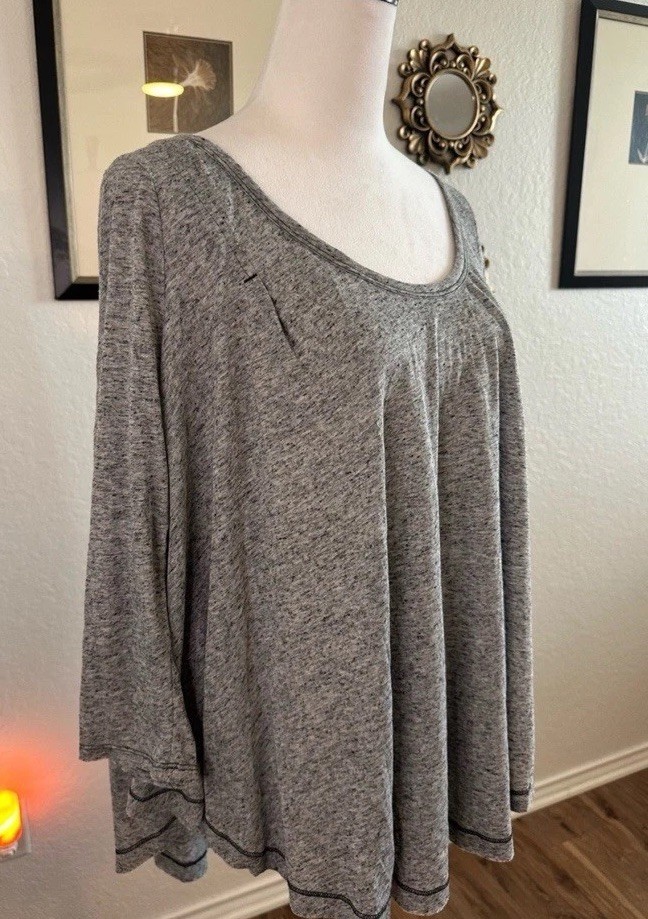 NWT Free People “We The Free” Heathered Gray Scoop Neck Linen Blend Top Sz S