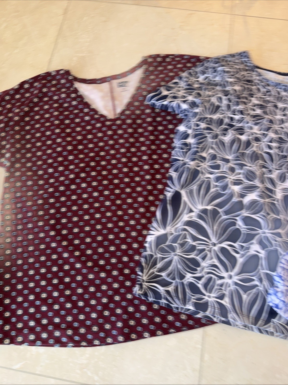 Lot Of 3 Women’s Short Sleeve Patterned Tops Various Brands Size Large
