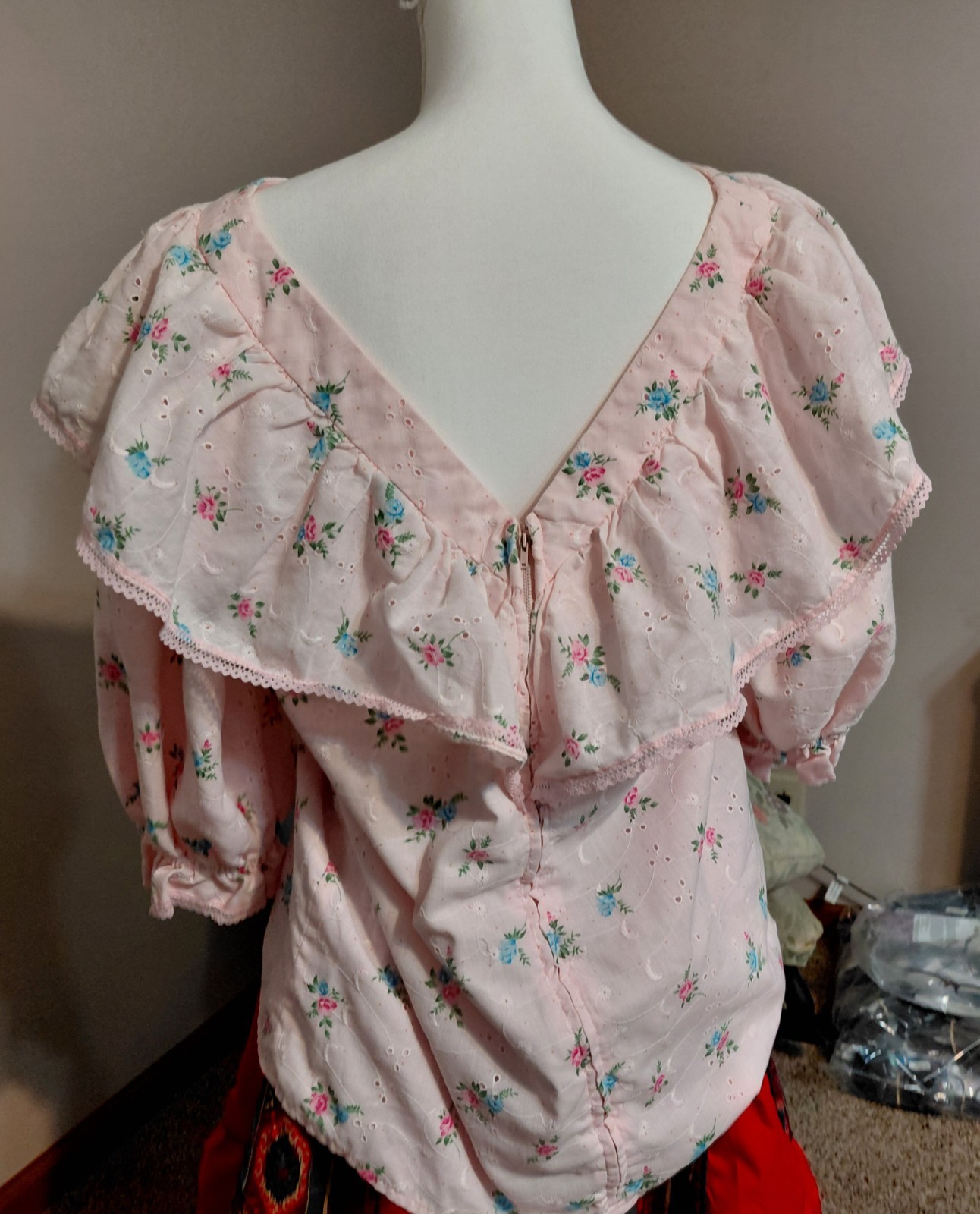 Vintage Pale Pink Floral Eyelet Peasant Blouse Ruffle Collar Square Dance Wester