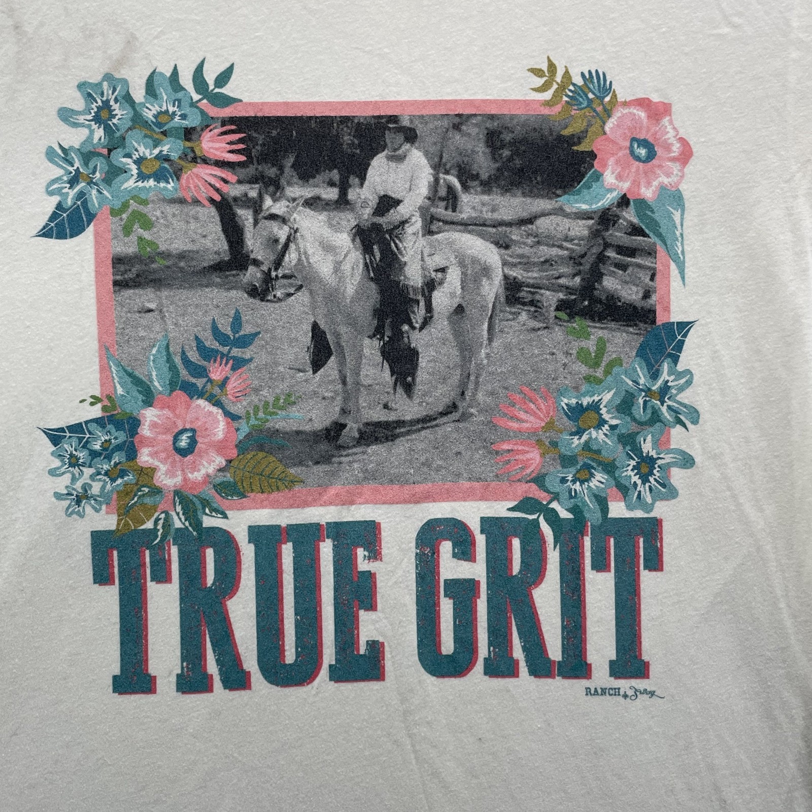 True Grit Western T-Shirt Women’s Medium Beige Cowgirl Rodeo Wokwear Outdoors