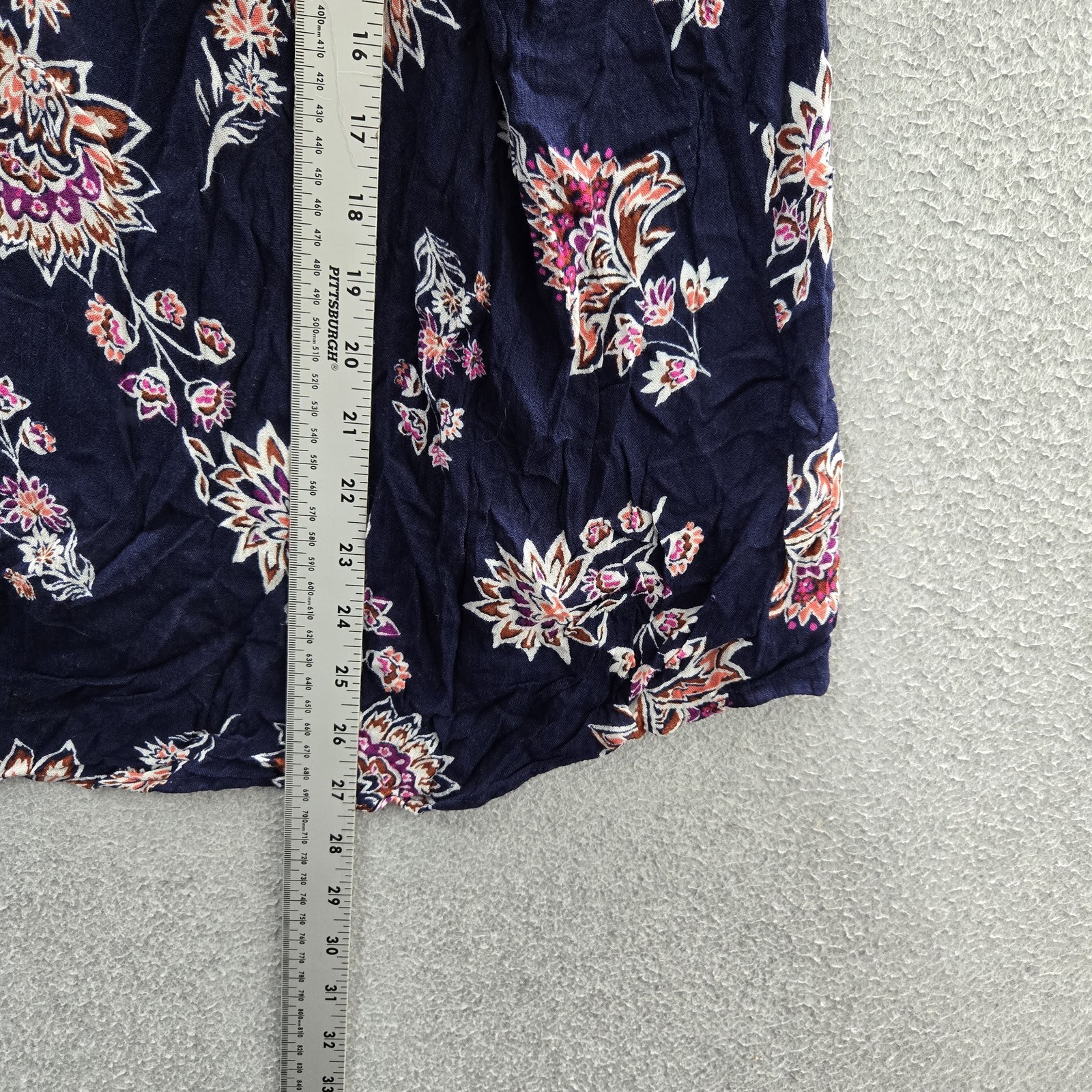 Old Navy Women Blouse XL Navy Floral Ruffle V-Neck Pullover Short Sleeve