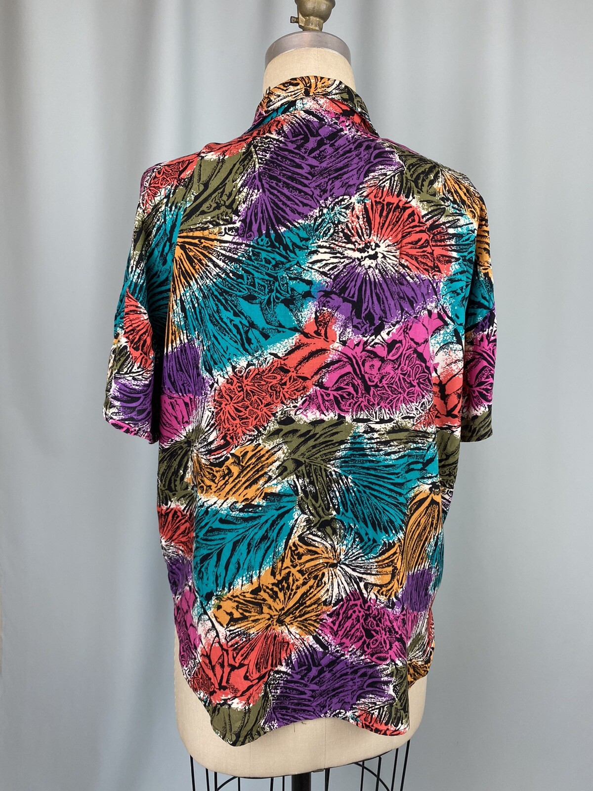 Vintage California Krush RAYON short sleeve tropical shirt SIZE MEDIUM 80S 90S