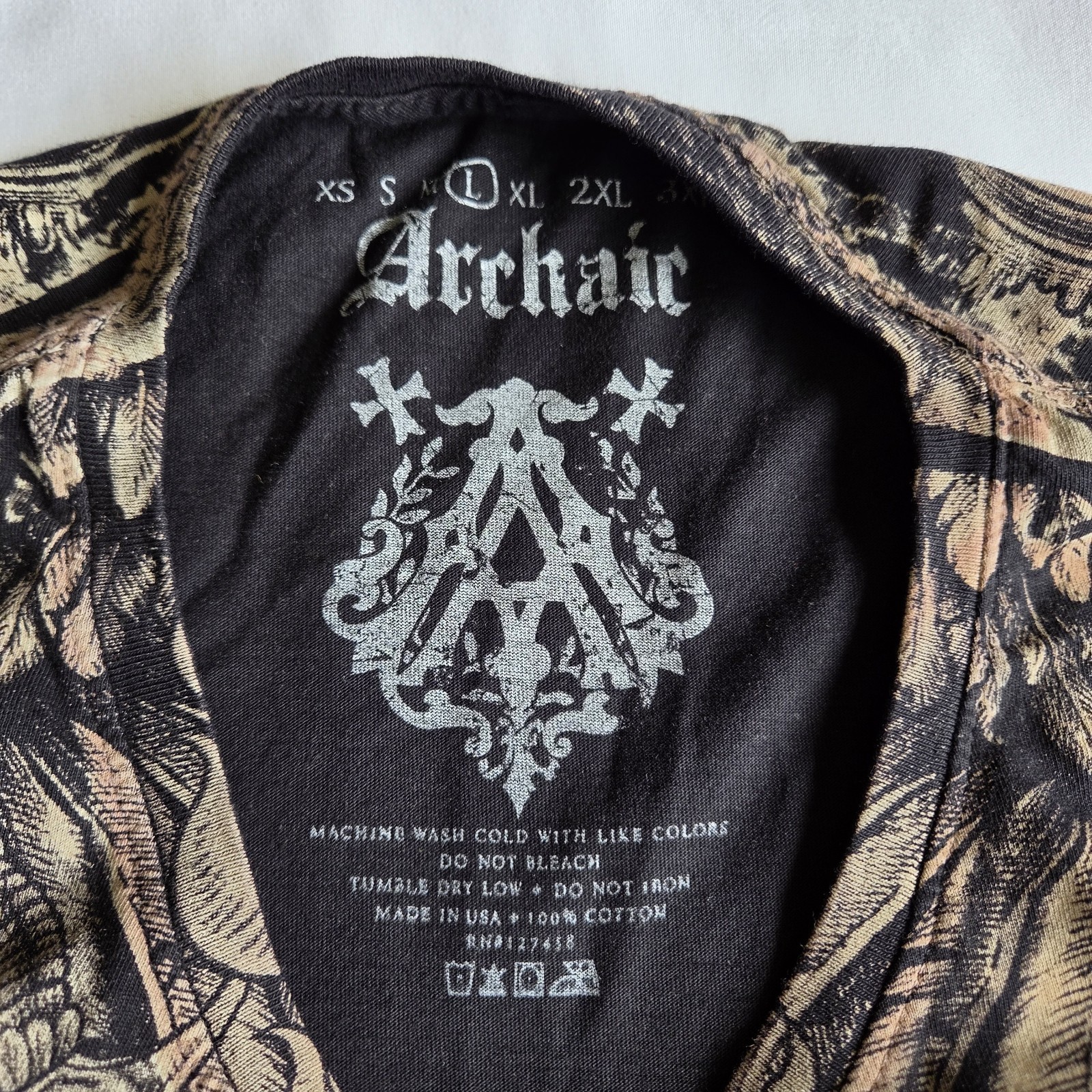 Archaic By Affliction Y2K Grunge Black L V-Neck Long Sleeve Graphic T-Shirt NWT
