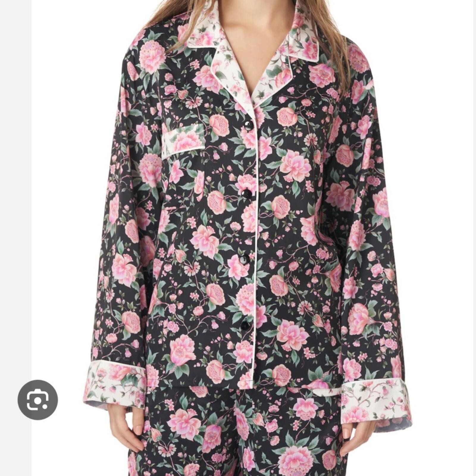 AMUR – “Gianna“ Top in Floral