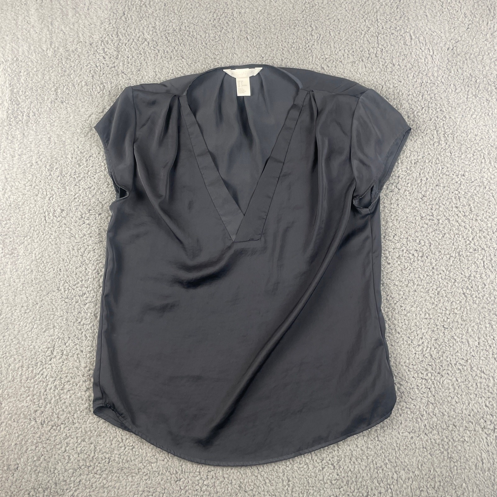 H&M Conscious Women’s US 4 Black 100% Polyester V-Neck Short Cap Sleeve Blouse