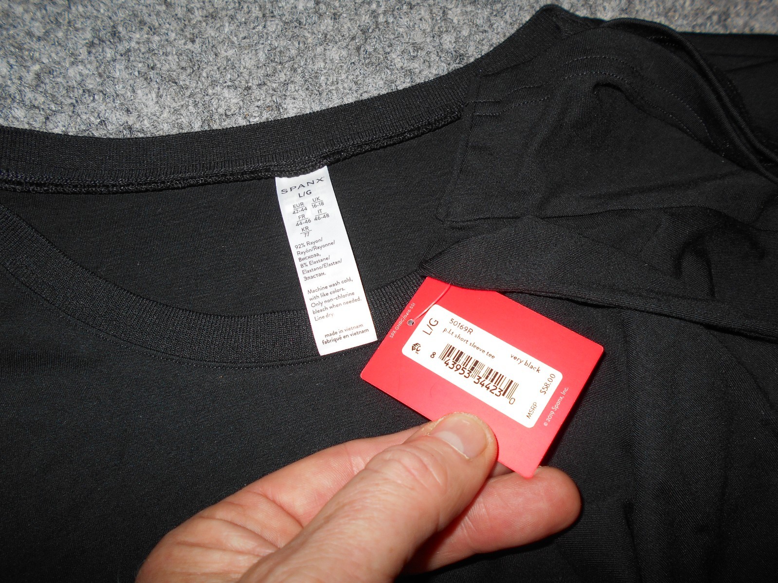 SPANX NEW! PLT PERFECT LENGTH WOMENS LARGE BLACK SHORT SLEEVE TEE T-SHIRT