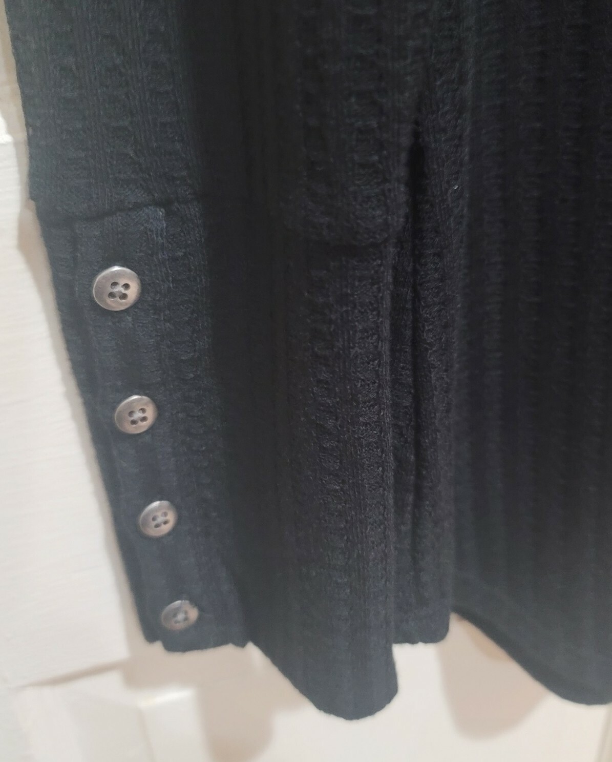 NWT Ch sor solid Black Pull Over Top V Neck Partial Button Long Sleeves Size M