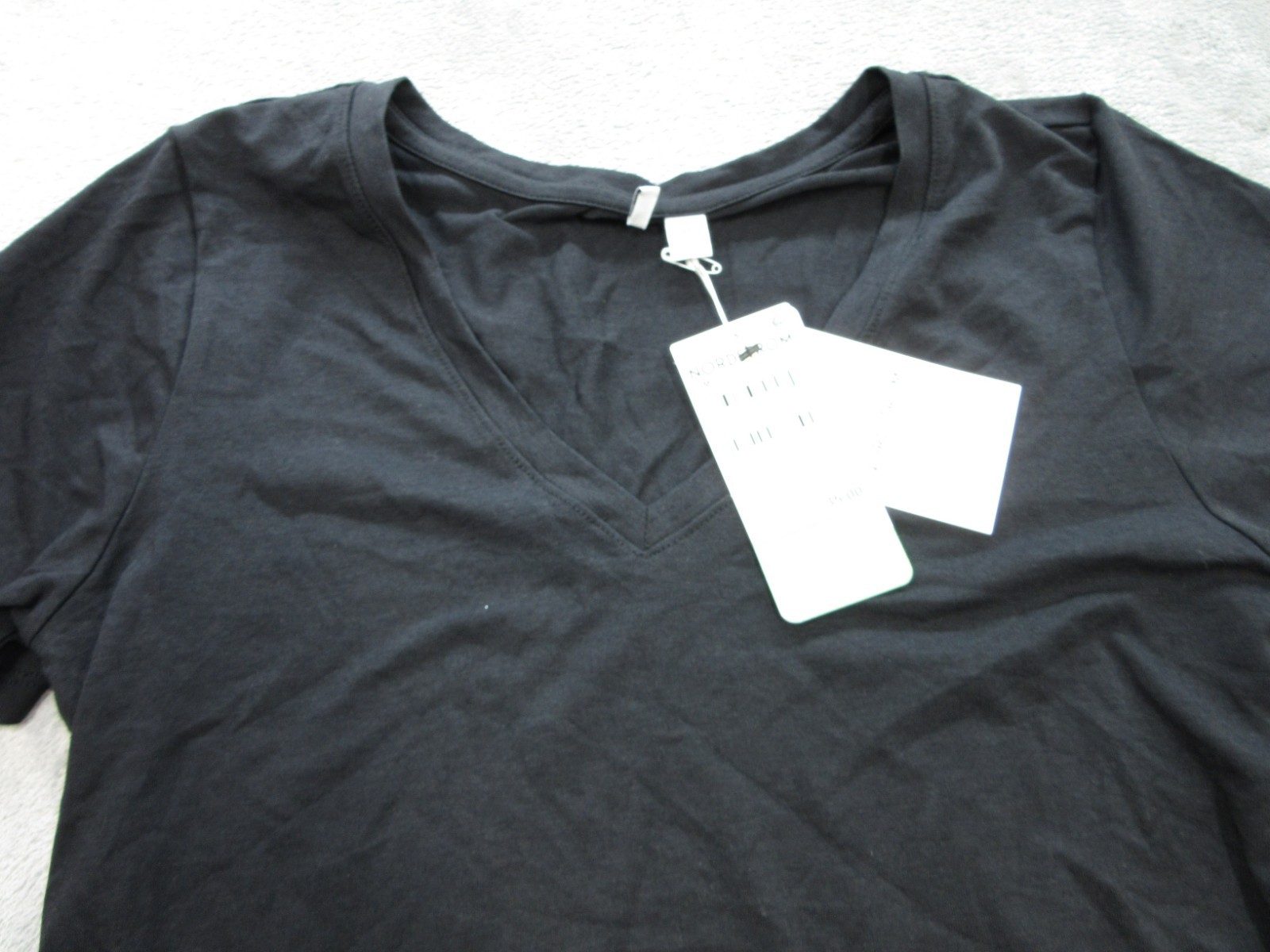 Nordstrom T-Shirt Womens Medium Black V Neck Short Sleeve Pima Cotton Tencel