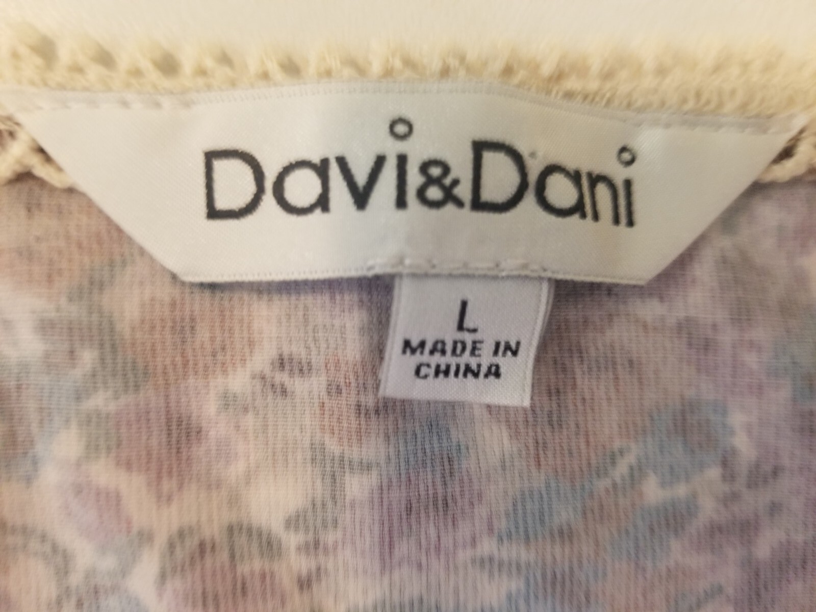 Davi & Dani Blouse Large Multi Purple Floral LSlvs Elastic Ruffle Cuff Lace Trim