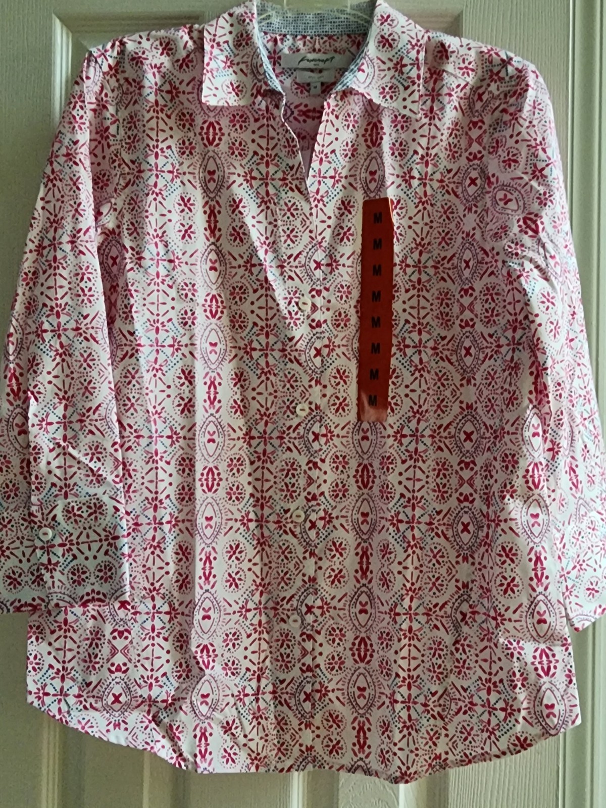 NEW Foxcroft Womens M Easy Care 3/4 Sleeves Shirt Pink Hibiscus Blouse Top NWT