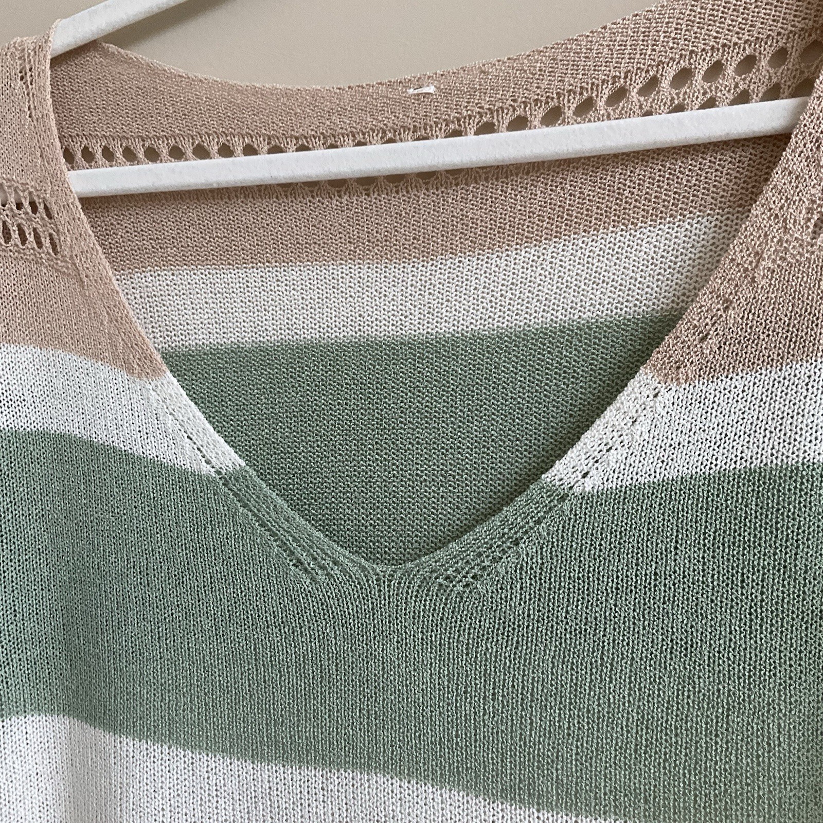 Women’s Oversized Open Knit Short Sleeve Sweater Top Green Beige Striped Size M