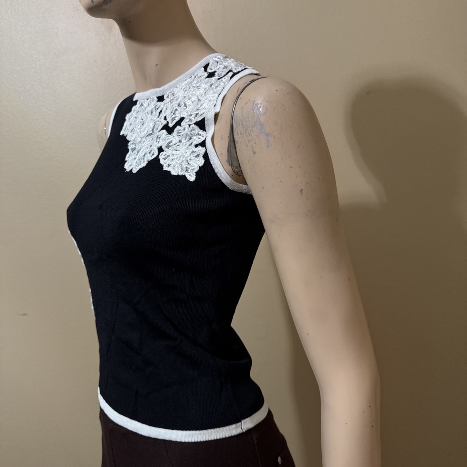 Women’s Black Rayon Casual Summer Open Stretch Slim Lace Hook Size M Blouse Top