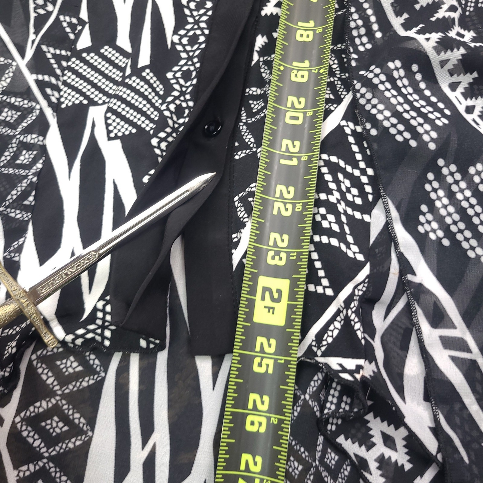 Cato Woman 14/16W Made In Cambodia Black and White Tunic Blouse Sheer