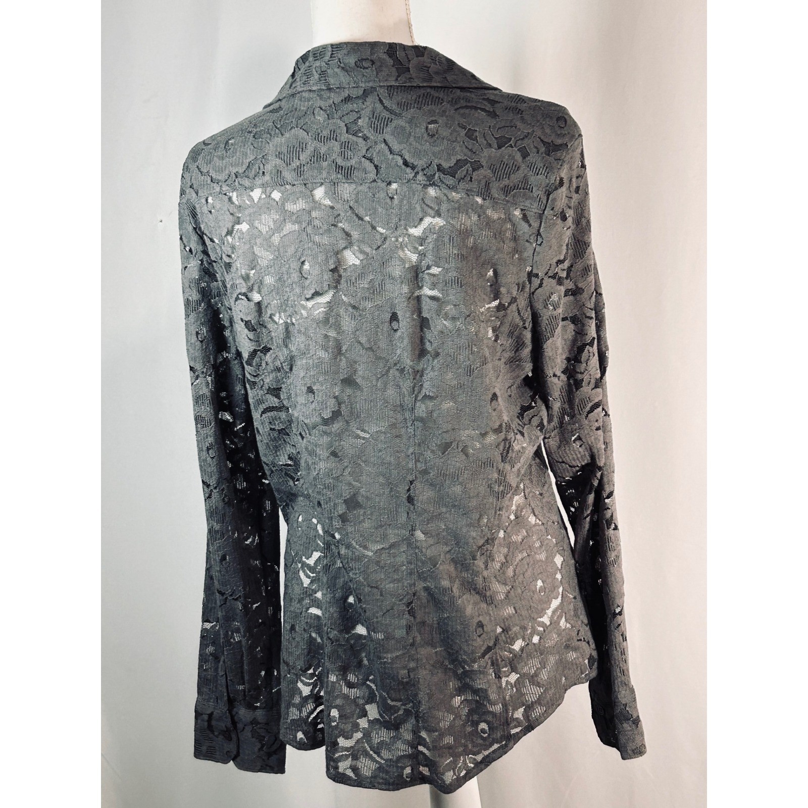 New York & Company Grey Sheer Floral Lace Button Down Stretch Shirt Top Medium