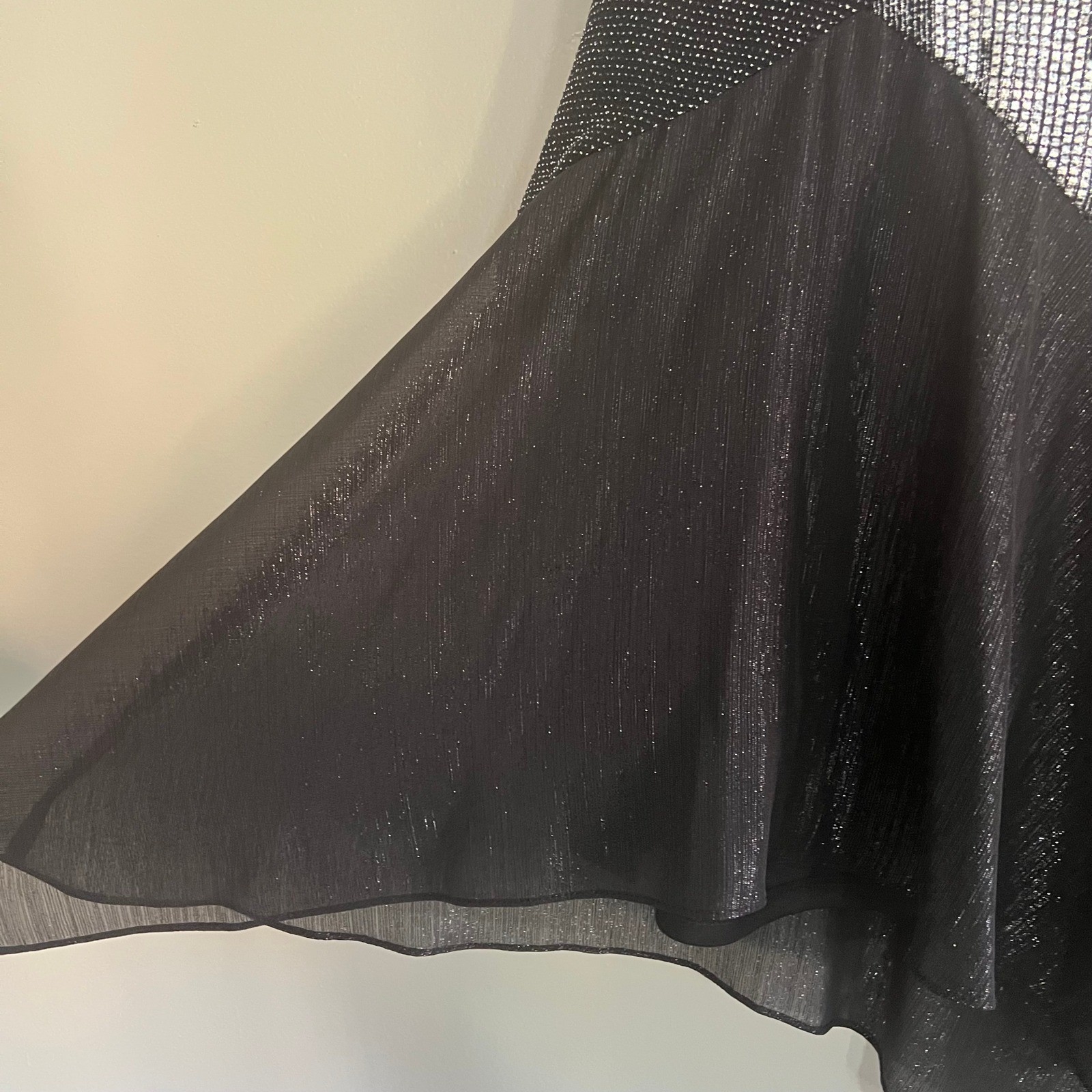 S. Levine Black Silver Metallic Colorblock Sharkbite Hem tunic top M whimsigoth