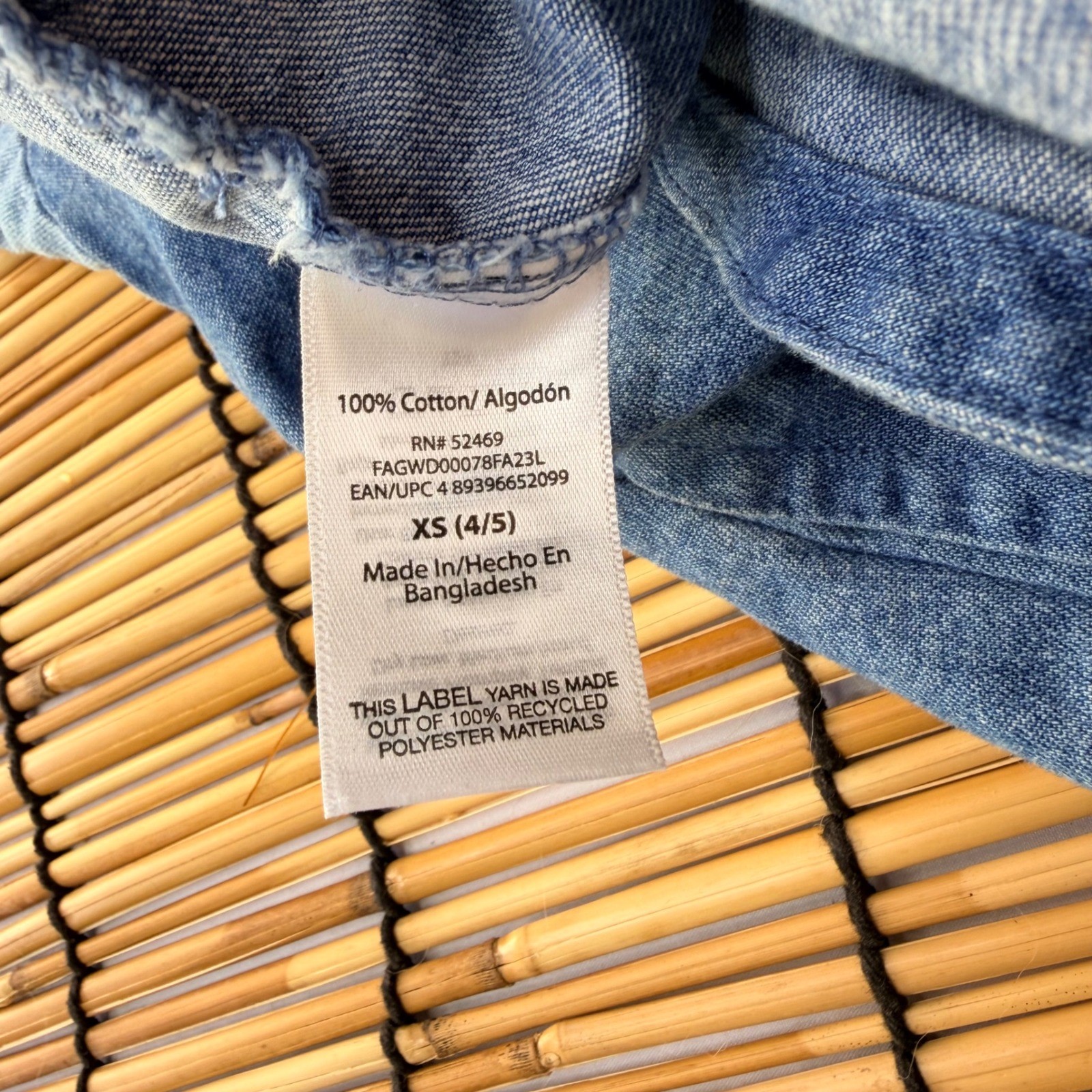 Free Assembly Two Tone Colorblock Denim Top XS Blue Short Sleeve Button Down