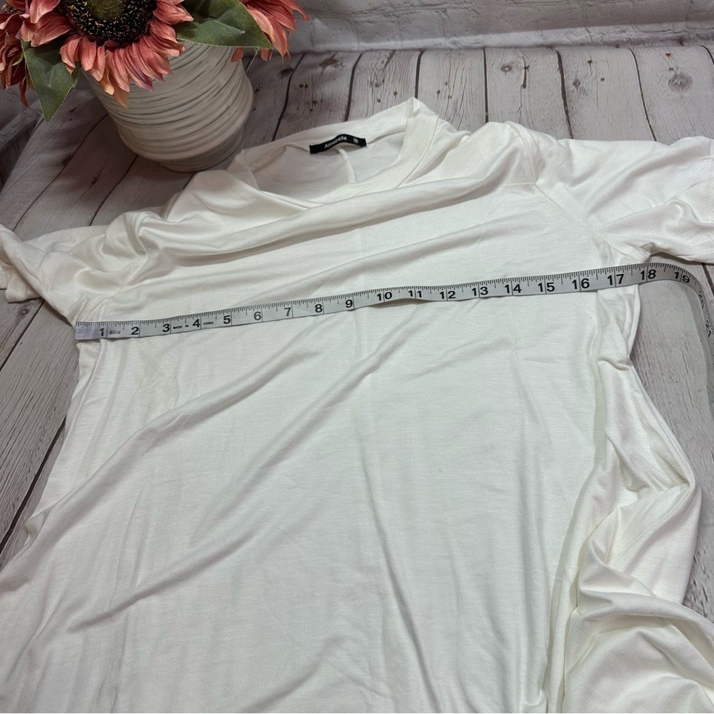 NWT annabelle boutique White high low knit top womens M basic layer western