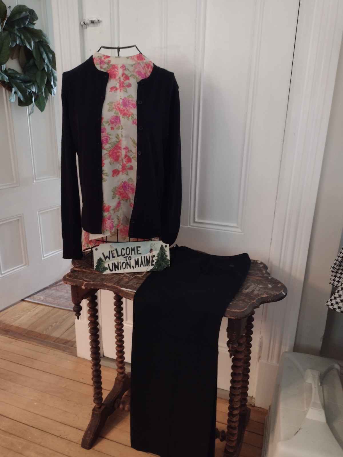 Paper Crane Floral Tank Top Size Small, Black Cardigan Size Medium Pants Size 2