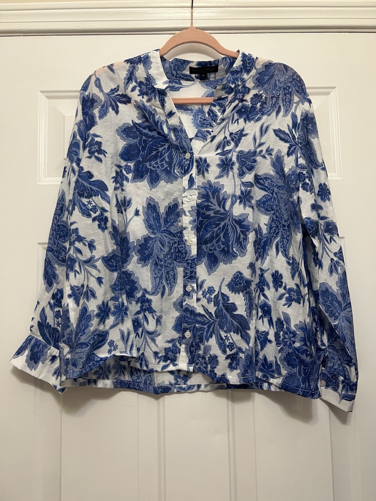 Caroline Morgan Blue White Floral Long Sleeve Top Women’s Size 10 Resort Coastal