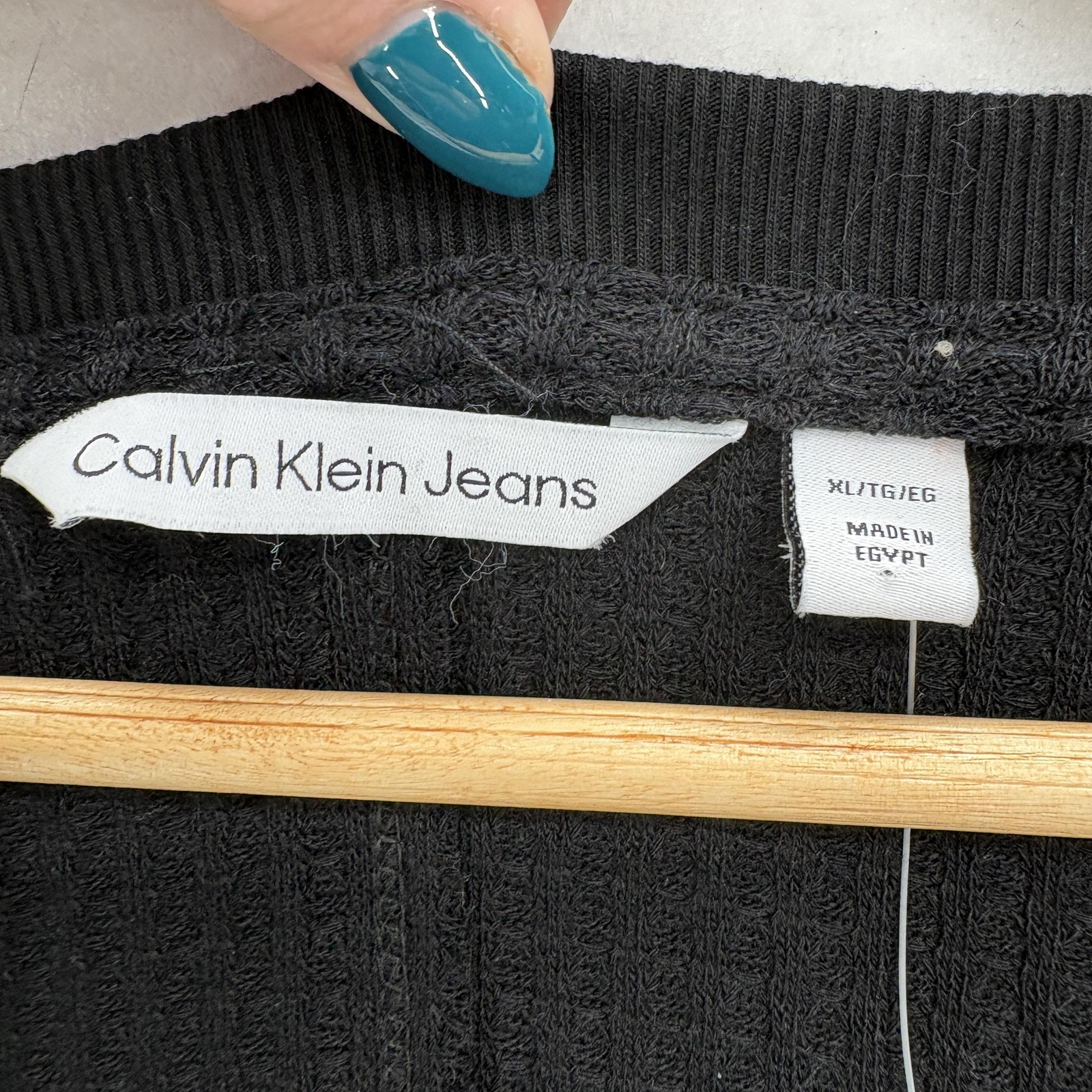 Calvin Klein Jeans Shirt Womens XL Black V-Neck Raglan Long Sleeve Thermal NWT