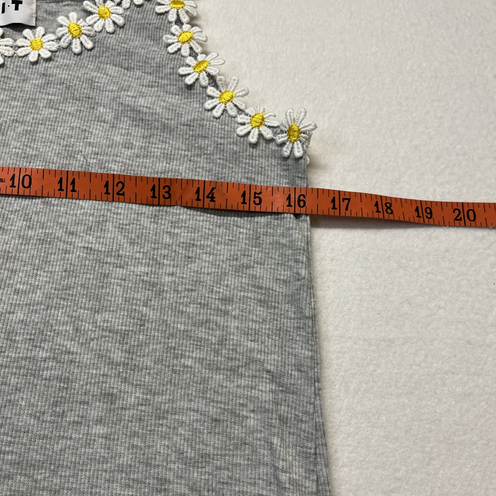 KIKIT M Ribbed Top/Tank Sleeveless Daisy Trim Gray Y2K Hippie Beach 70’s