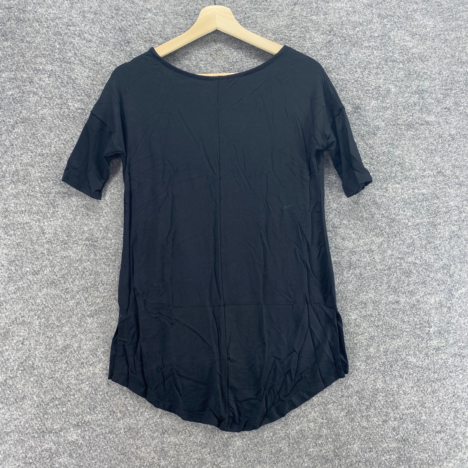 New Agnes & Dora Top Women 2XS Black Short Sleeve Pullover Round Neck Blouse