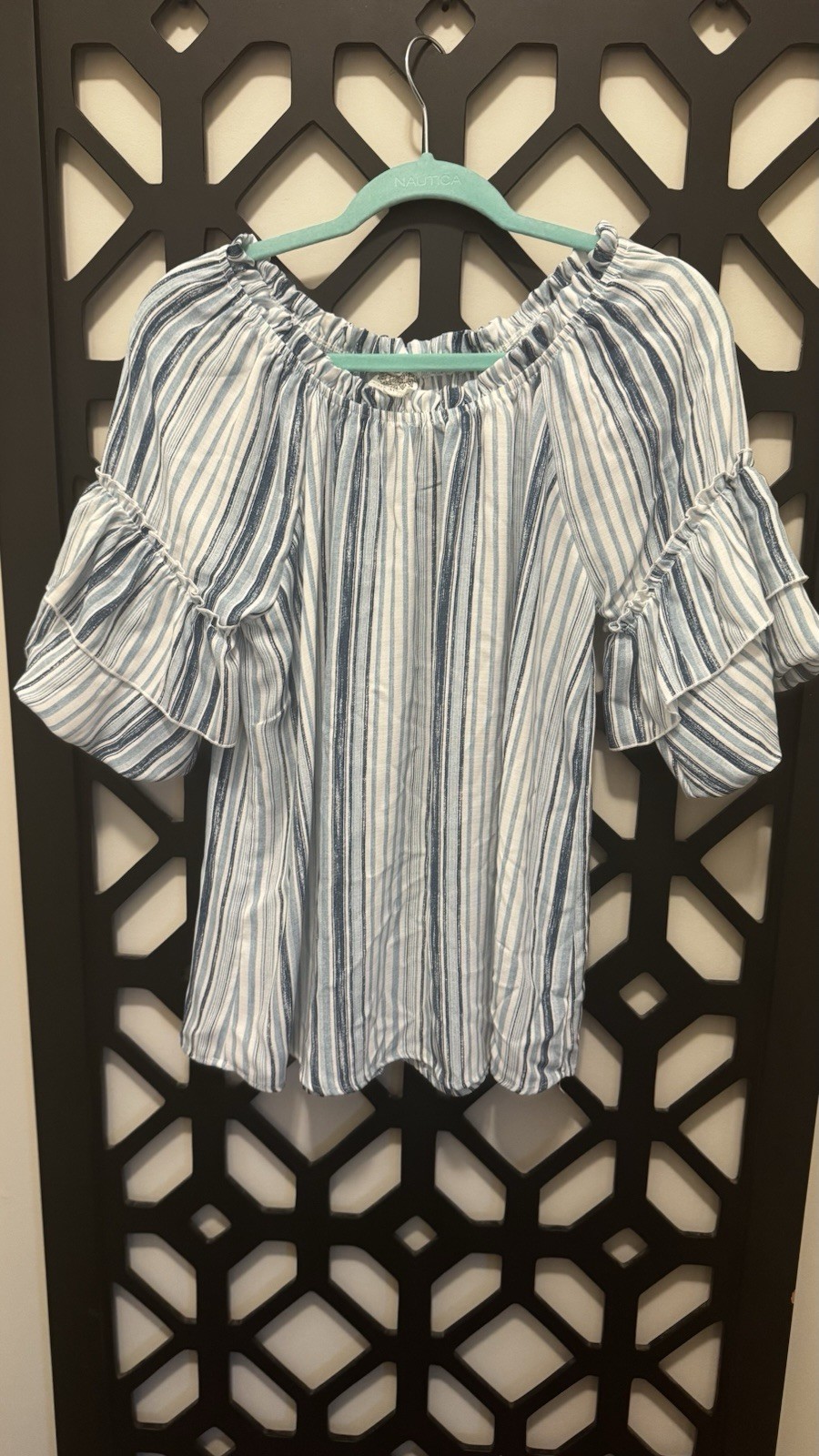Late August Womens Striped Blue & White Ruffled Blouse Off-Shoulder Size Large