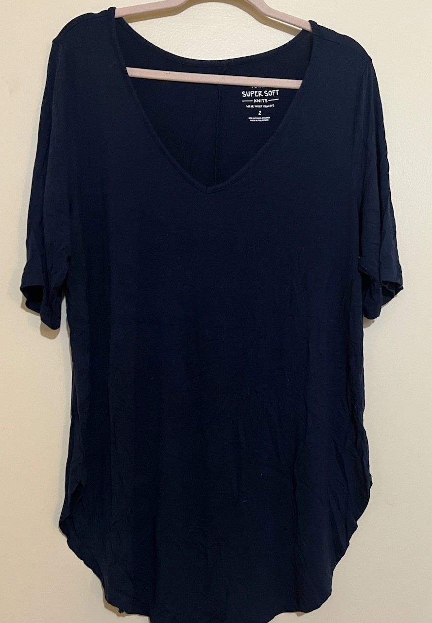 Torrid SuperSoft Tunic Length Elbow Sleeve Tee Size 2 Curved Hem Navy Blue