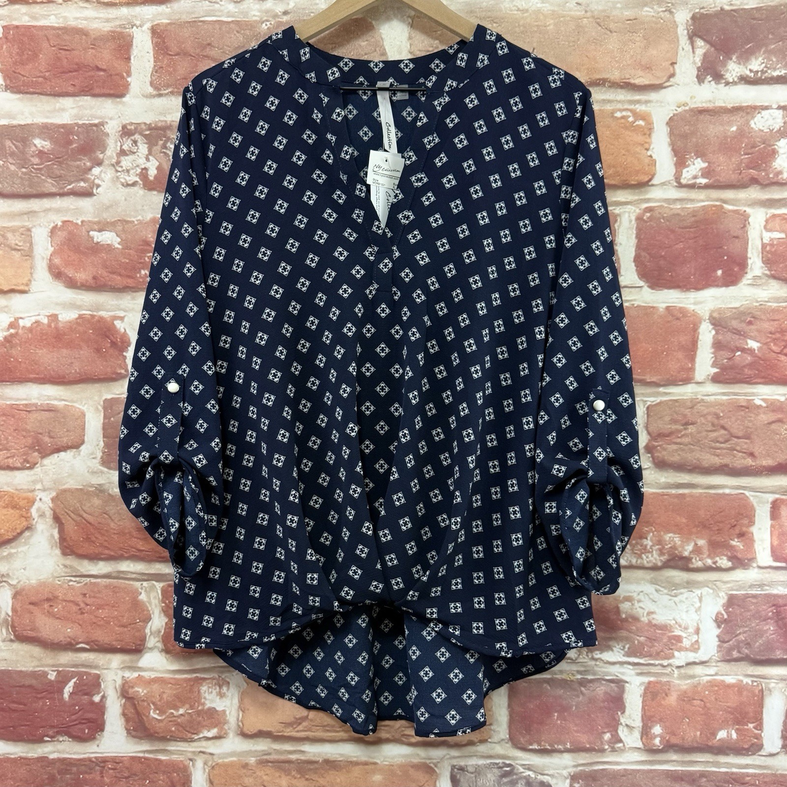 NY Collection Top Womens XL Blue White Diamond Abstract Casual Career Shirt