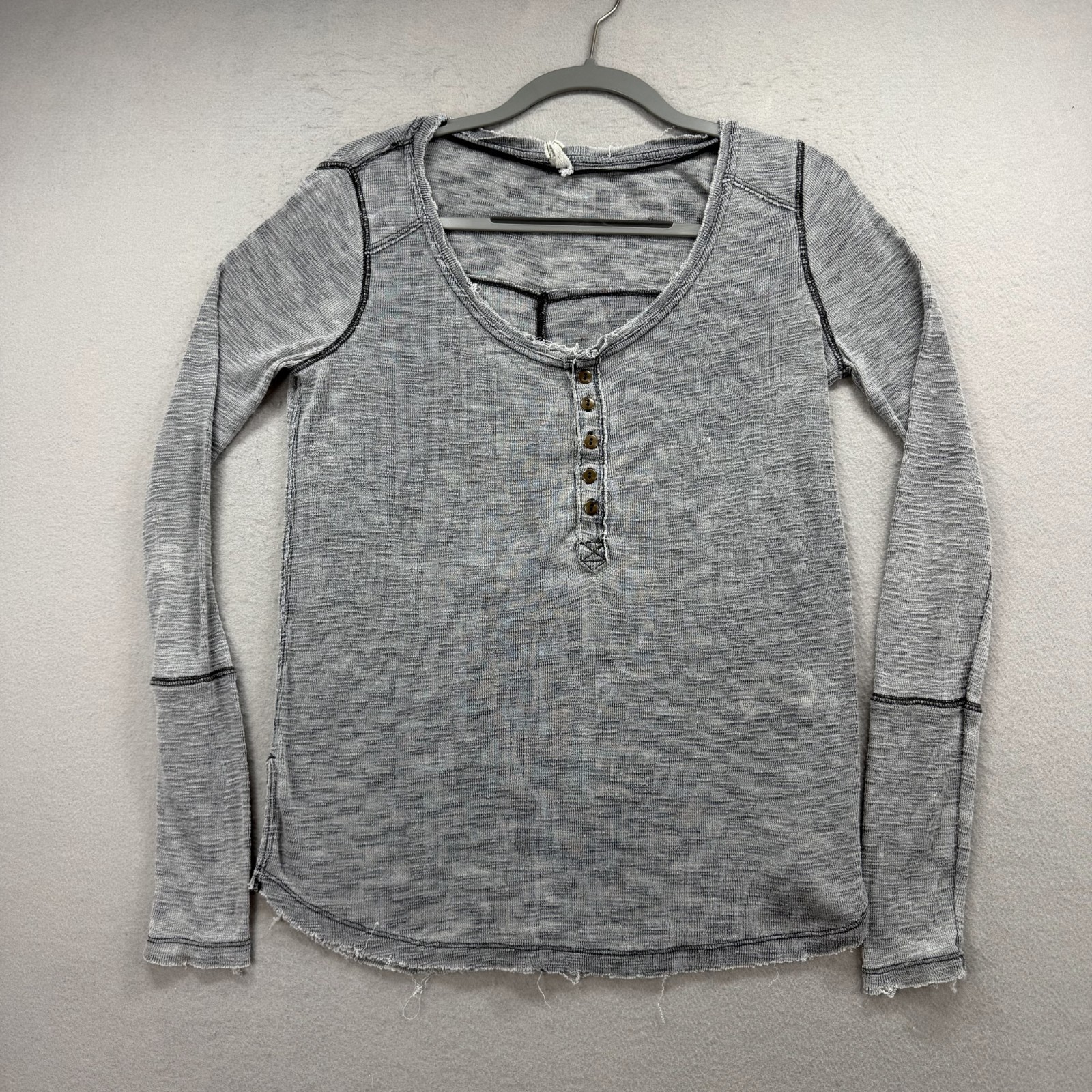 Free People Henley Top Womens XS Gray Slub Knit Thermal Long Sleeve Scoop Neck