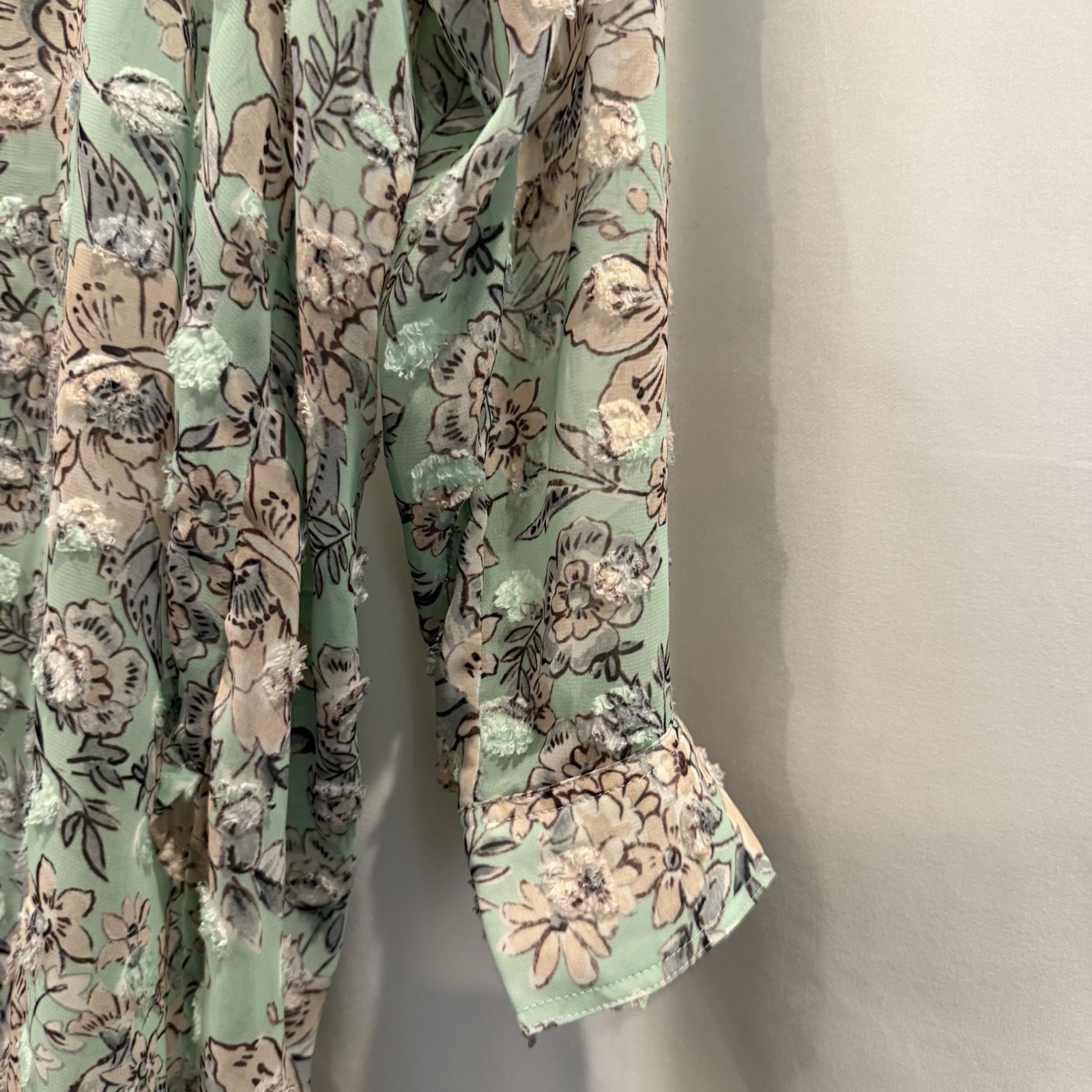 Cupio Women’s X Large Green 3D Floral Button Up Boho Peasant Flowy Sheer Artsy