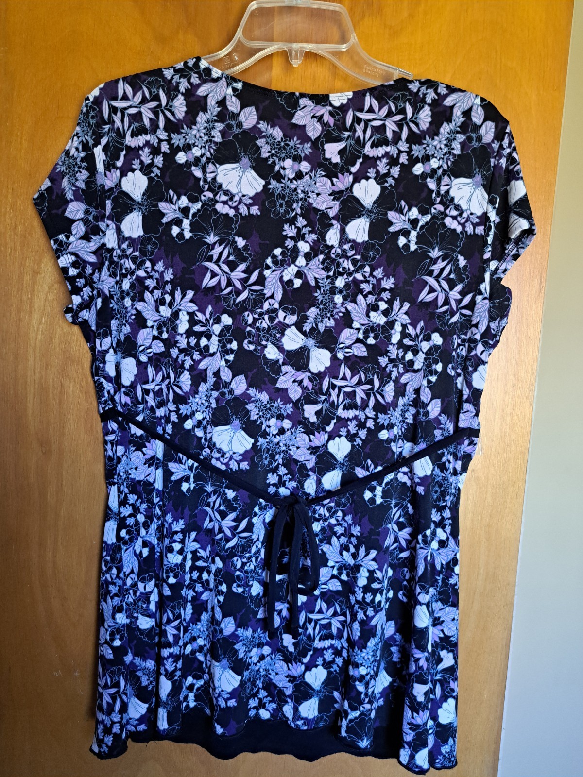 Womens Studio 1940 (Kohl’s) Black & Purple Floral Tie Black Blouse. Size L EUC