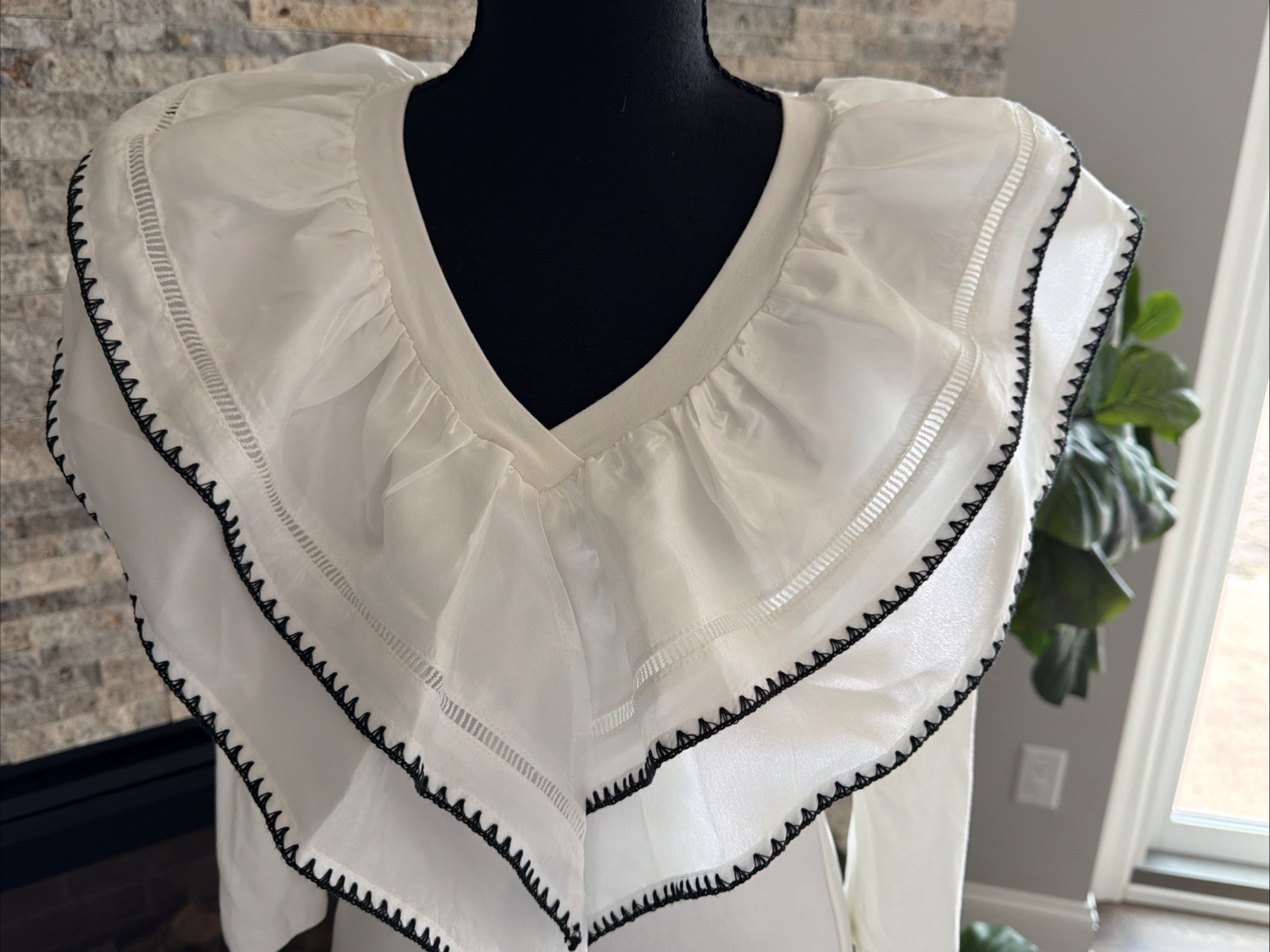 NWT Gracia Women’s White Ruffled Satin Trim Top Size S Elegant Statement Blouse
