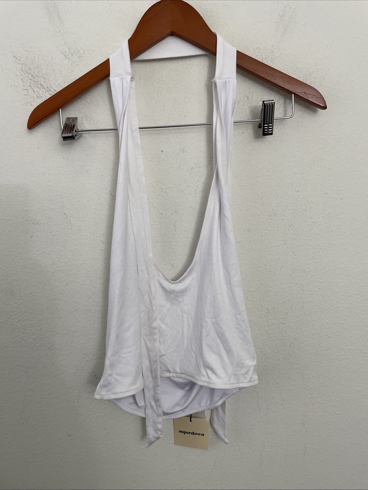 Superdown jessalyn halter top white size M NWT